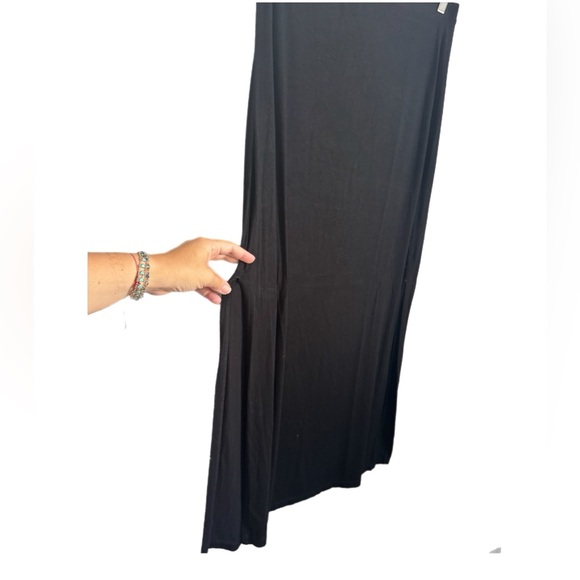 M Black Skirt with side slit, White House Black Market - Picture 3 of 6
